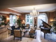 Villa Vittoria - room with grand piano